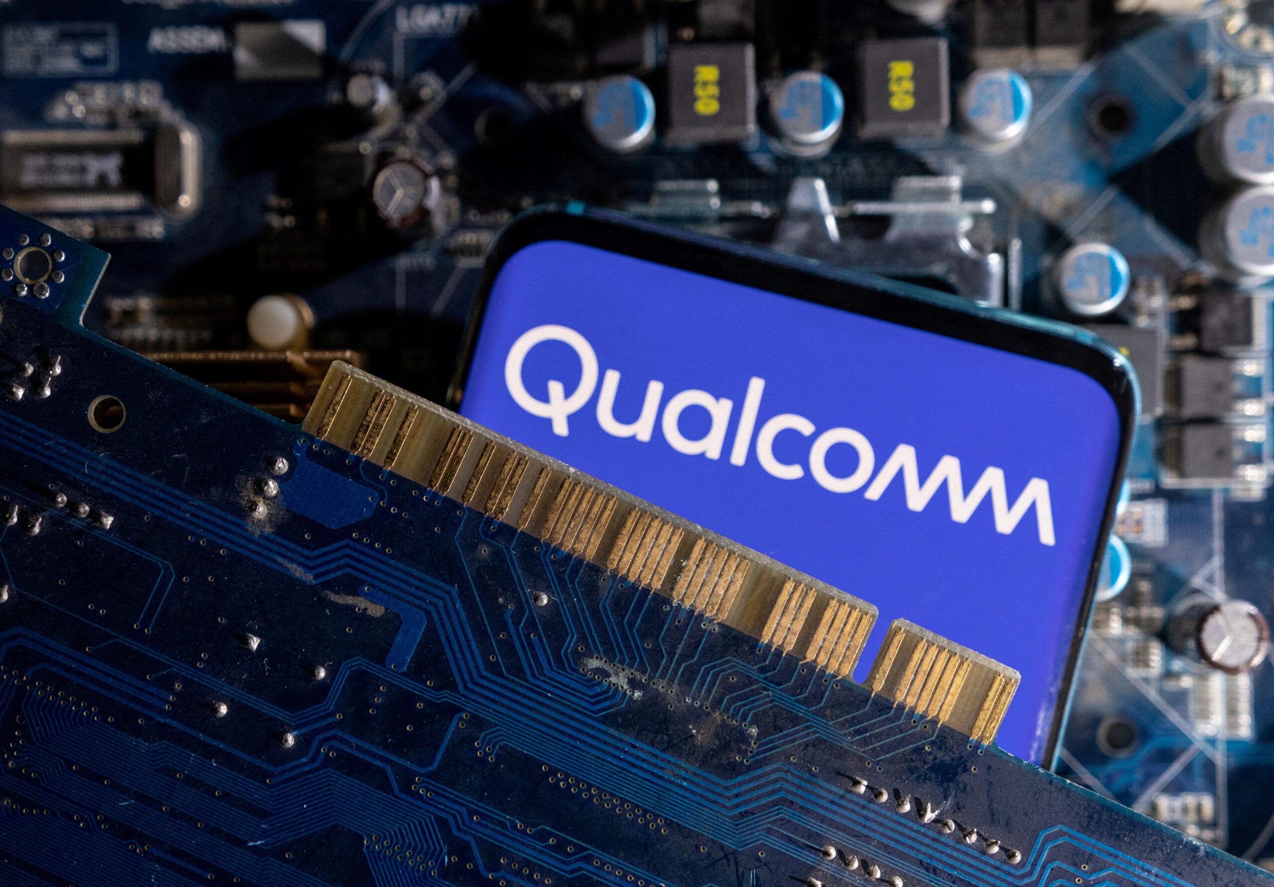 QUALCOMM is hiring for freshers and experience